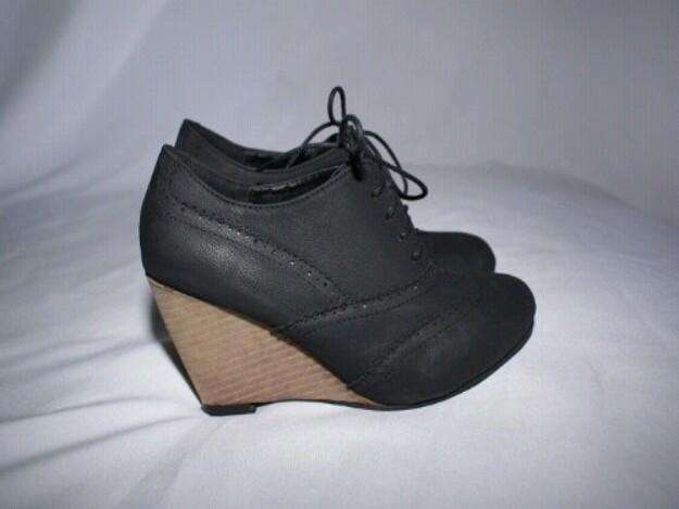 Zapatos negros taco chino n°37 1 uso en Santiago - Ropa y calzado | 5836